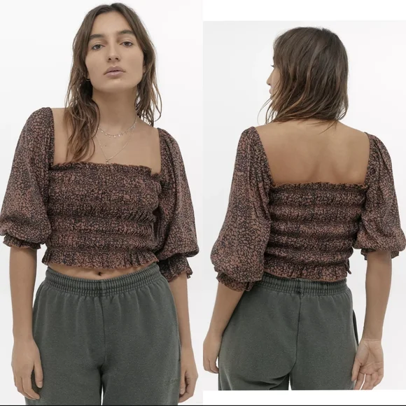 Urban Outfitters Sierra Smocked Puff Sleeve Blouse - Picture 1 of 7